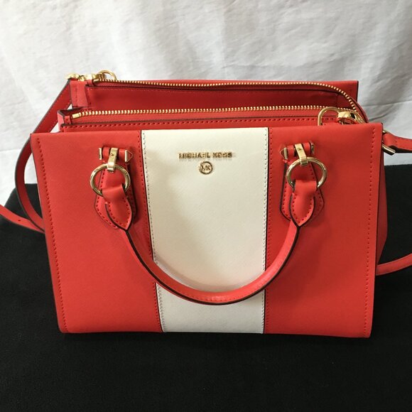 Michael Kors Marilyn Medium Satchel - Picture 1 of 4
